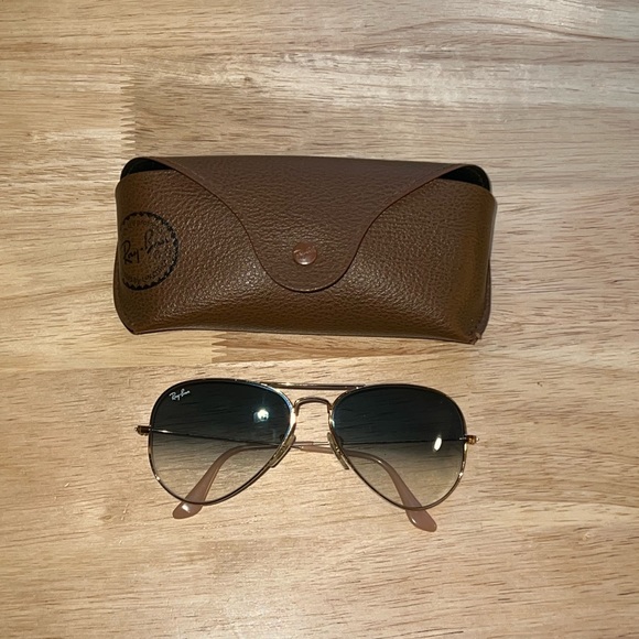 Ray Ban Aviator Blue Gradient Sunglasses - Picture 2 of 9